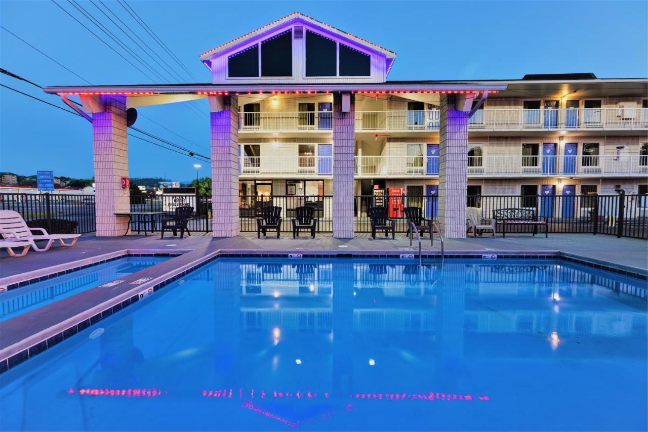 פיג'ן פורג' Briarstone Inn מראה חיצוני תמונה